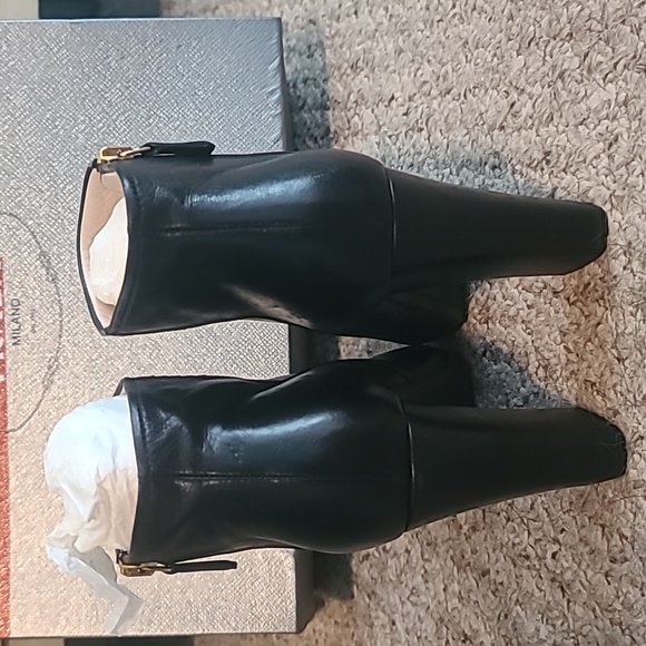 Prada ankle bootie, black, leather, Size 35.5 - Picture 2 of 2